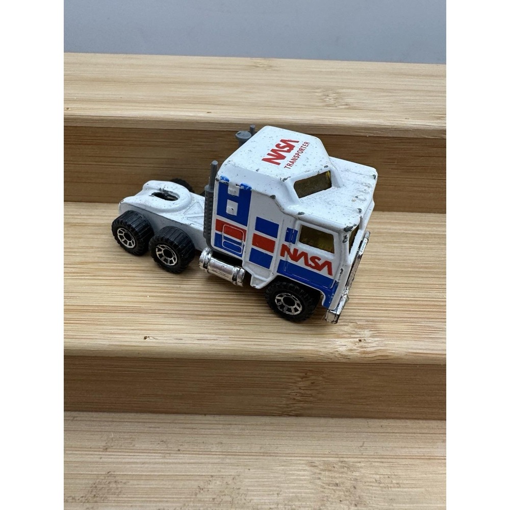 1981 vintage Matchbox ~‎ Kenworth Semi Truck, NASA Transport